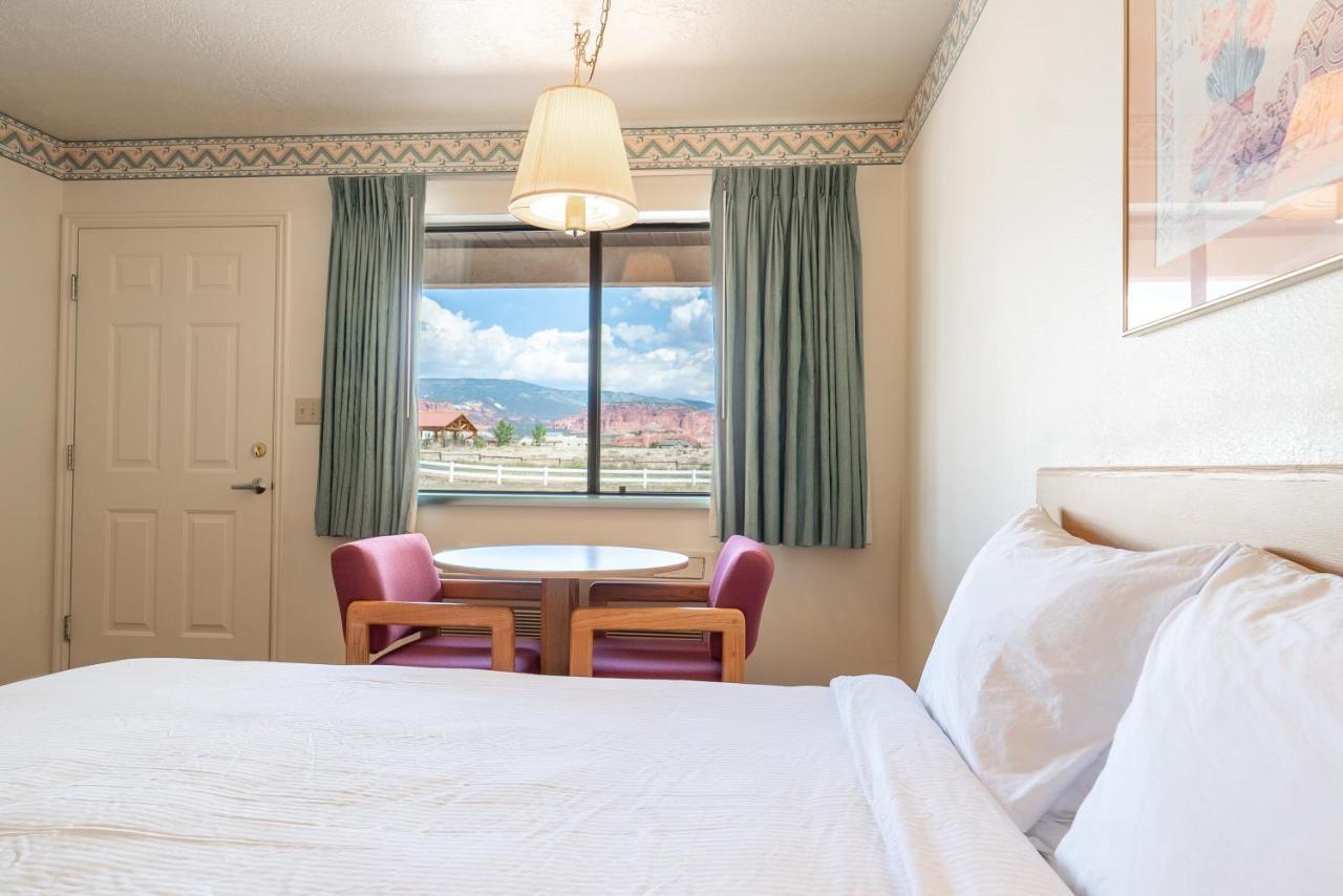 Motel Тори Екстериор снимка