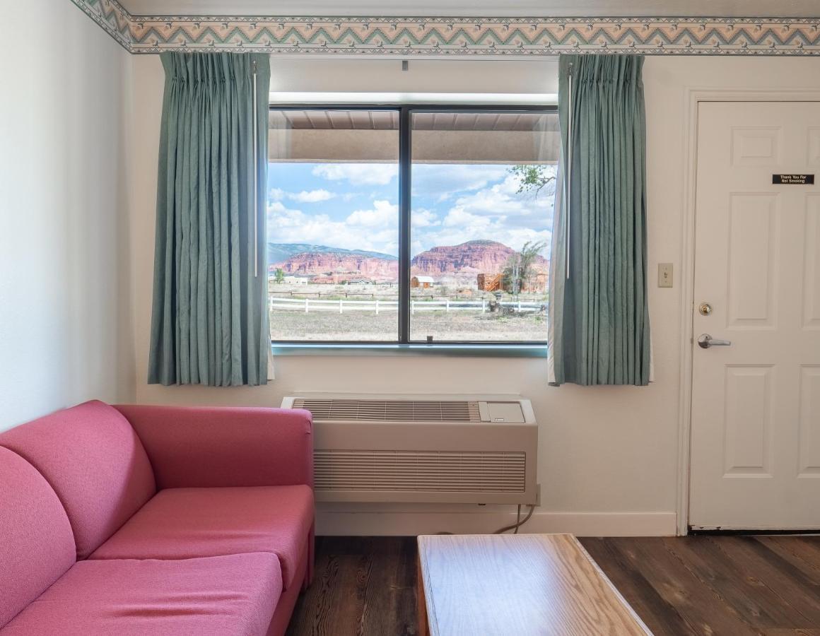 Motel Тори Екстериор снимка